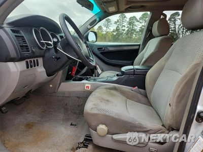 Zdjęcie 7 z 15 samochodu: 2006 TOYOTA 4RUNNER SR5 VIN:JTEBU14R360095637 - miniatura