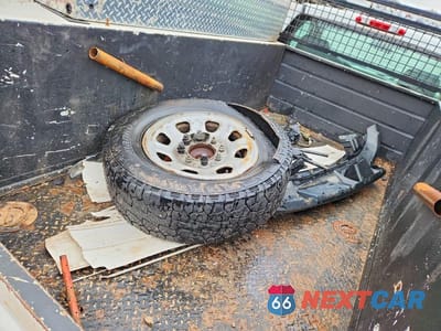 Zdjęcie 12 z 12 samochodu: 2012 CHEVROLET SILVERADO UTILITY / SERVICE TRUCK VIN:1GB0CVCG6CF115012 - miniatura