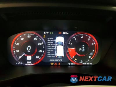 Zdjęcie 9 z 13 samochodu: 2022 VOLVO XC40 T5 MOMENTUM VIN:YV4162UK7N2653203 - miniatura