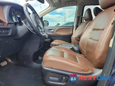 Zdjęcie 7 z 13 samochodu: 2019 TOYOTA SIENNA LIMITED PREMIUM 7-PASSENGER VIN:5TDDZ3DC4KS216933 - miniatura