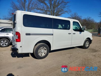 Trzecie zdjęcie samochodu z tyłu: 2013 NISSAN NV 3500 HD S VIN:5BZBF0AA2DN202118 - miniatura