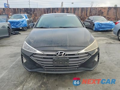 Piąte zdjęcie samochodu w środku: 2020 HYUNDAI ELANTRA VALUE EDITION VIN:KMHD84LF7LU930990 - miniatura