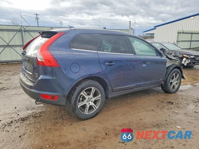 Trzecie zdjęcie samochodu z tyłu: 2012 VOLVO XC60 T6 VIN:YV4902DZ1C2283378 - miniatura