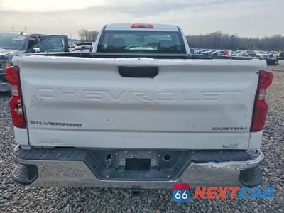 Zdjęcie 6 z 11 samochodu: 2019 CHEVROLET SILVERADO C1500 VIN:3GCNWAEF6KG226551 - miniatura
