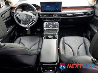 Zdjęcie 8 z 13 samochodu: 2022 LINCOLN NAUTILUS RESERVE VIN:2LMPJ8K94NBL25231 - miniatura