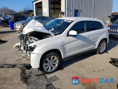 2015 MITSUBISHI OUTLANDER SPORT ES 4A4AR3AU1FE030092 - główne zdjęcie licytacji z USA - miniatura
