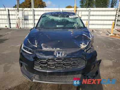 Piąte zdjęcie samochodu w środku: 2025 HONDA HR-V LX VIN:3CZRZ1H35SM715822 - miniatura