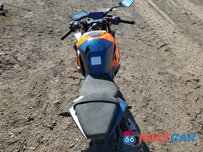 Zdjęcie 6 z 9 samochodu: 2023 KTM 390 RC VIN:MD2JYJ409PN202436 - miniatura
