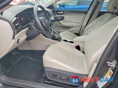 Zdjęcie 7 z 12 samochodu: 2020 VOLKSWAGEN JETTA SEL PREMIUM VIN:3VWGB7BU3LM045594 - miniatura