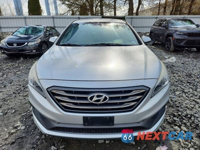 Piąte zdjęcie samochodu w środku: 2015 HYUNDAI SONATA SPORT 2.0T VIN:5NPE34AB3FH088137 - miniatura