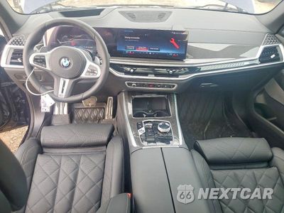 Zdjęcie 8 z 13 samochodu: 2026 BMW X5 M60I VIN:5UX33EU06T9226344 - miniatura
