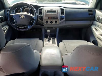 Zdjęcie 8 z 11 samochodu: 2011 TOYOTA TACOMA V6 VIN:3TMLU4EN7BM078319 - miniatura