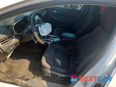 Zdjęcie 7 z 12 samochodu: 2018 CHEVROLET MALIBU LT VIN:1G1ZD5ST1JF163053 - miniatura