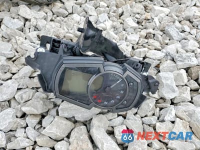 Zdjęcie 9 z 11 samochodu: 2019 KAWASAKI ZX636 K VIN:JKBZXJG17KA002614 - miniatura