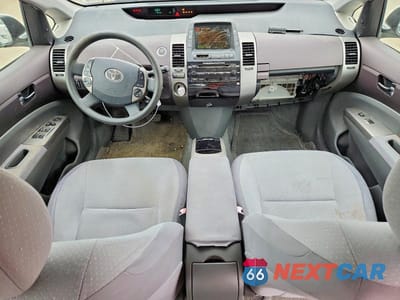 Zdjęcie 8 z 12 samochodu: 2005 TOYOTA PRIUS BASE VIN:JTDKB20U653079018 - miniatura