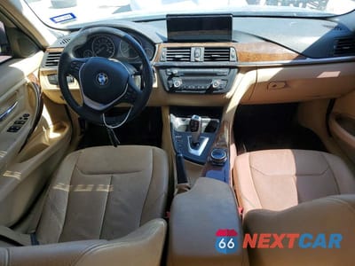 Zdjęcie 8 z 12 samochodu: 2014 BMW 328 I SULEV VIN:WBA3C1C50EK107091 - miniatura