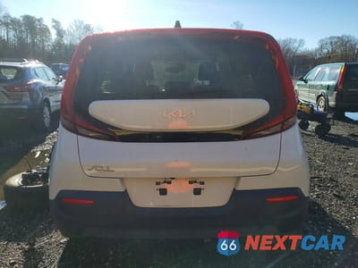 Zdjęcie 6 z 13 samochodu: 2022 KIA SOUL S VIN:KNDJ23AU9N7167506 - miniatura