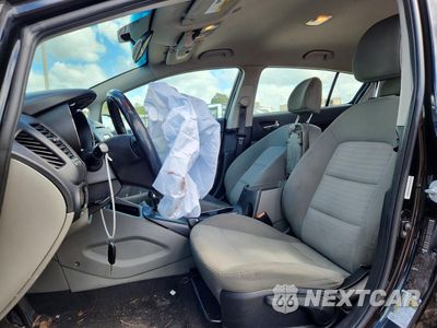 Zdjęcie 7 z 13 samochodu: 2014 KIA FORTE5 EX VIN:KNAFX5A80E5165514 - miniatura