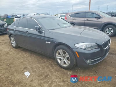 Czwarte zdjęcie samochodu z boku: 2013 BMW 528 XI VIN:WBAXH5C56DD114544 - miniatura