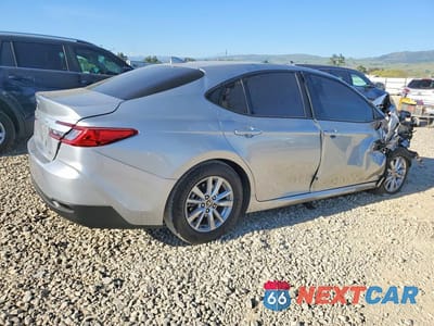 Trzecie zdjęcie samochodu z tyłu: 2025 TOYOTA CAMRY LE VIN:4T1DAACKXSU091593 - miniatura