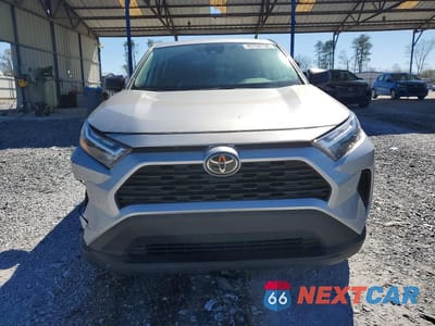 Piąte zdjęcie samochodu w środku: 2023 TOYOTA RAV4 LE VIN:2T3H1RFV4PC240635 - miniatura