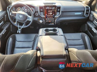 Zdjęcie 8 z 11 samochodu: 2024 RAM 1500 LARAMIE VIN:1C6SRFJT1RN158798 - miniatura