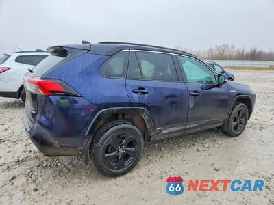 Trzecie zdjęcie samochodu z tyłu: 2020 TOYOTA RAV4 HYBRID XSE VIN:2T3EWRFV0LW087281 - miniatura