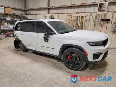 Czwarte zdjęcie samochodu z boku: 2024 JEEP GRAND CHEROKEE LIMITED VIN:1C4RJGBG5RC680884 - miniatura