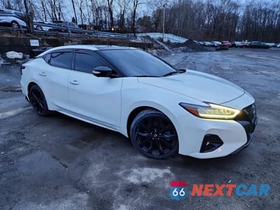 Czwarte zdjęcie samochodu z boku: 2023 NISSAN MAXIMA 3.5 SR VIN:1N4AA6EV1PC502426 - miniatura