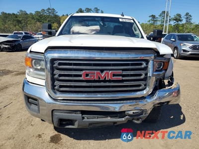 Piąte zdjęcie samochodu w środku: 2018 GMC SIERRA C2500 HEAVY DUTY VIN:1GD21REG5JZ128307 - miniatura