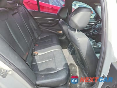 Zdjęcie 10 z 12 samochodu: 2017 BMW 330 XI VIN:WBA8D9G53HNU59080 - miniatura