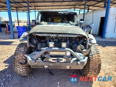 Piąte zdjęcie samochodu w środku: 2017 JEEP WRANGLER SPORT VIN:1C4AJWAG8HL720480 - miniatura