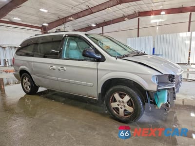 Czwarte zdjęcie samochodu z boku: 2007 DODGE GRAND CARAVAN SXT VIN:2D4GP44LX7R317096 - miniatura