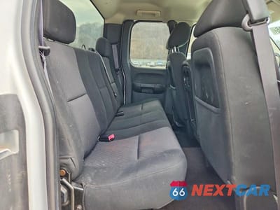 Zdjęcie 10 z 11 samochodu: 2011 CHEVROLET SILVERADO K1500 LS VIN:1GCRKREA2BZ445006 - miniatura