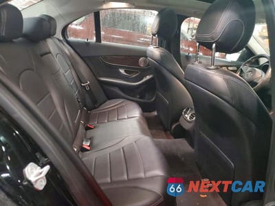Zdjęcie 10 z 13 samochodu: 2015 MERCEDES-BENZ C 300 4MATIC VIN:55SWF4KB9FU092619 - miniatura