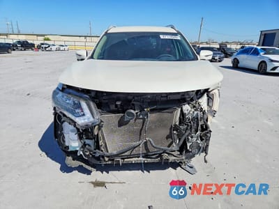 Piąte zdjęcie samochodu w środku: 2019 NISSAN ROGUE SV VIN:5N1AT2MT4KC766189 - miniatura