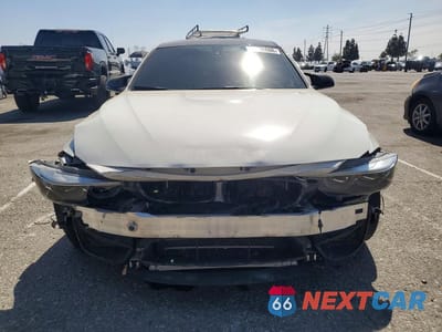 Piąte zdjęcie samochodu w środku: 2018 BMW M3 VIN:WBS8M9C56J5J79628 - miniatura