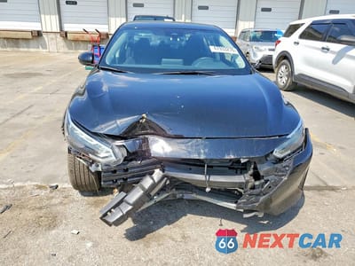 Piąte zdjęcie samochodu w środku: 2025 NISSAN SENTRA SR VIN:3N1AB8DV2SY293589 - miniatura
