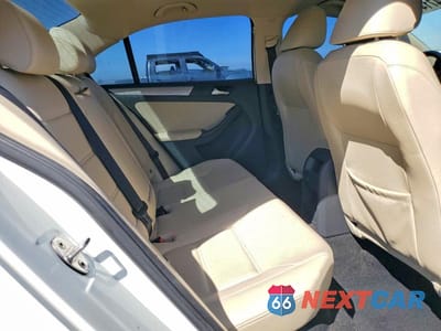 Zdjęcie 10 z 12 samochodu: 2017 VOLKSWAGEN JETTA SE VIN:3VWDB7AJ2HM255198 - miniatura