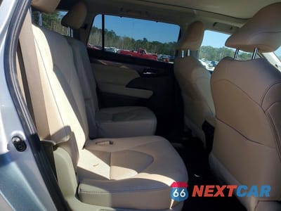 Zdjęcie 11 z 14 samochodu: 2021 TOYOTA HIGHLANDER HYBRID VIN:5TDFARAH9MS005331 - miniatura