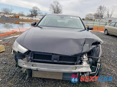 Piąte zdjęcie samochodu w środku: 2017 AUDI A4 PREMIUM VIN:WAUNNAF42HN069534 - miniatura