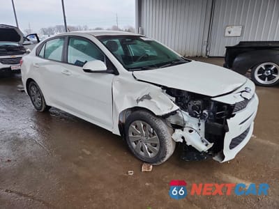 Czwarte zdjęcie samochodu z boku: 2020 KIA RIO S VIN:3KPA24AD5LE266536 - miniatura