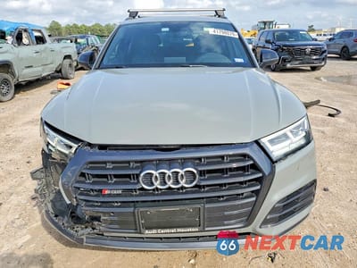 Piąte zdjęcie samochodu w środku: 2019 AUDI SQ5 PREMIUM PLUS VIN:WA1B4AFY2K2004259 - miniatura