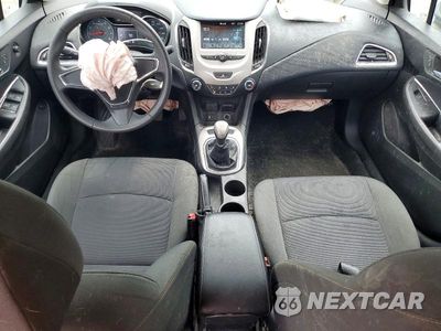Zdjęcie 8 z 11 samochodu: 2018 CHEVROLET CRUZE LS VIN:1G1BB5SMXJ7135133 - miniatura