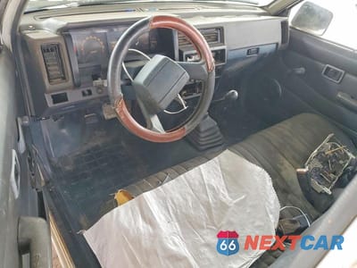 Zdjęcie 8 z 12 samochodu: 1989 NISSAN TRUCK BASE VIN:1N6ND11S9KC364903 - miniatura