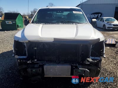Piąte zdjęcie samochodu w środku: 2018 FORD F150 SUPER CAB VIN:1FTFX1EG1JFB36735 - miniatura