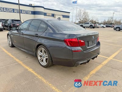 Trzecie zdjęcie samochodu z tyłu: 2013 BMW 550 I CHARC VIN:WBAFR9C51DD226863 - miniatura