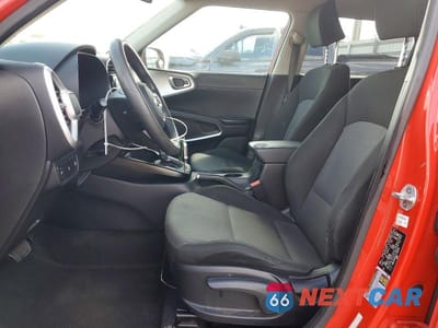 Zdjęcie 7 z 13 samochodu: 2020 KIA SOUL LX VIN:KNDJ23AU2L7732644 - miniatura