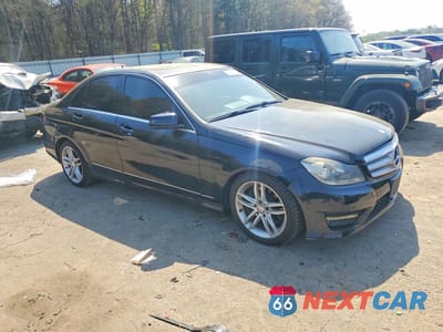 Zdjęcie 6 z 13 samochodu: 2013 MERCEDES-BENZ C 300 4MATIC VIN:WDDGF8AB8DR285856 - miniatura