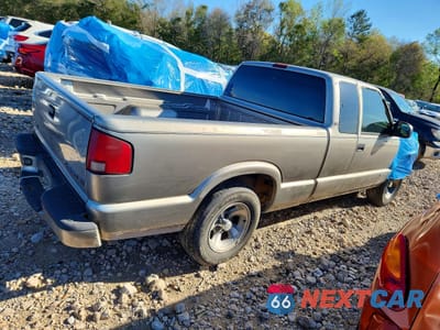 Trzecie zdjęcie samochodu z tyłu: 2001 CHEVROLET S TRUCK S10 VIN:1GCCS19W118116315 - miniatura